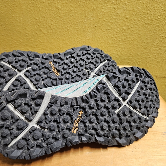 Columbia Kids Teal and Gray Sneakers - Picture 5 of 6